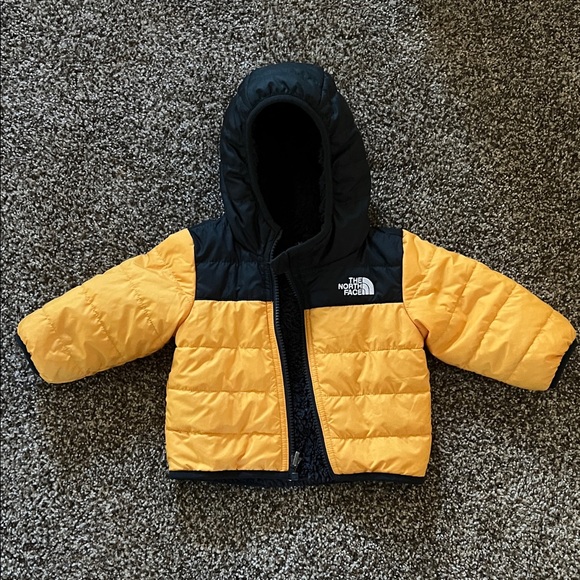 The North Face Black and Yellow Hooded Jacket - Picture 1 of 3